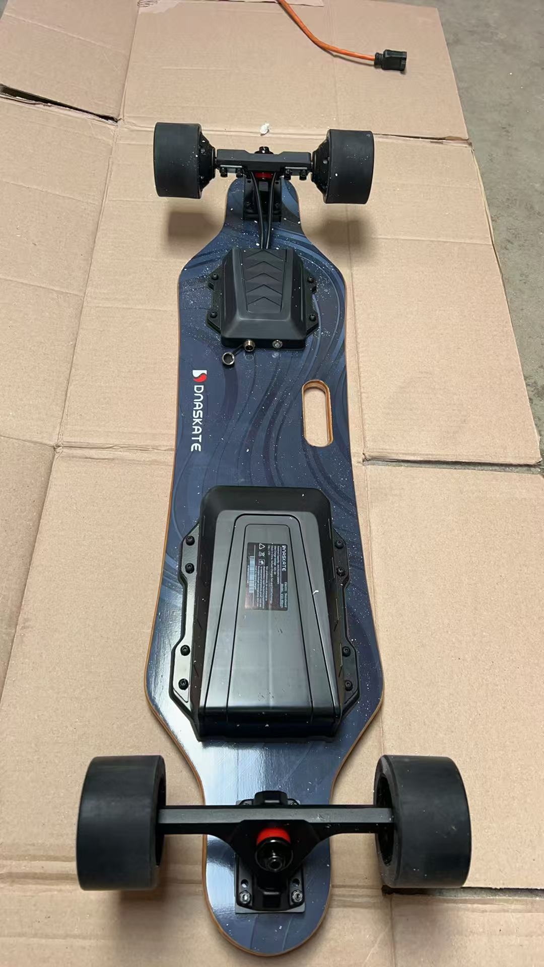 Second-hand, electric skateboard 20