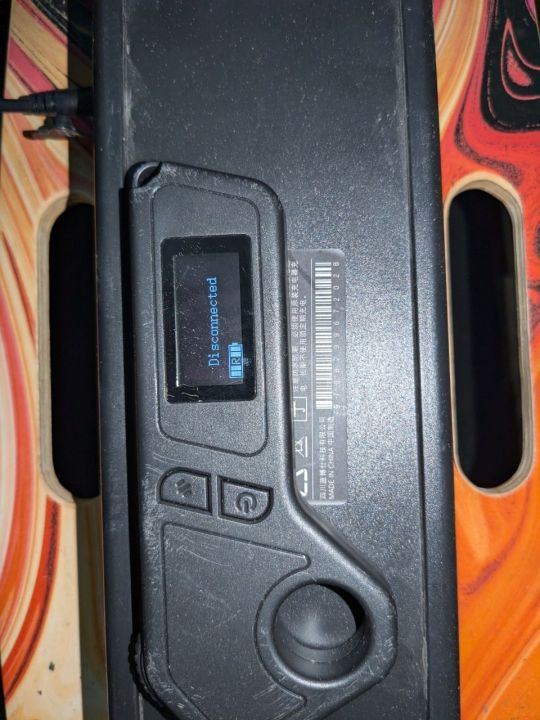 Second-hand, electric skateboard M10 with damaged battery.-DNASKATE